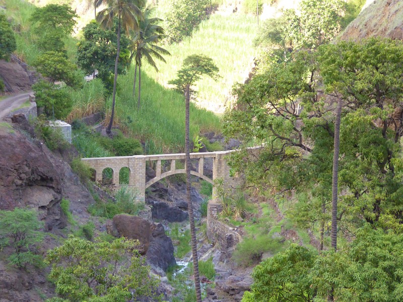 Kapverden Santo Antao - Aquädukt bei Caibros